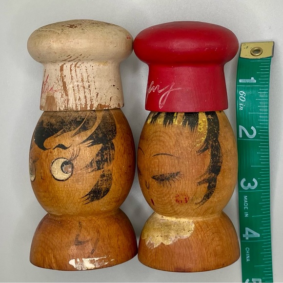 Vintage Wooden Hand Painted Salty & Peppy Chef Salt & Pepper Shakers 4” Tall - Picture 8 of 8